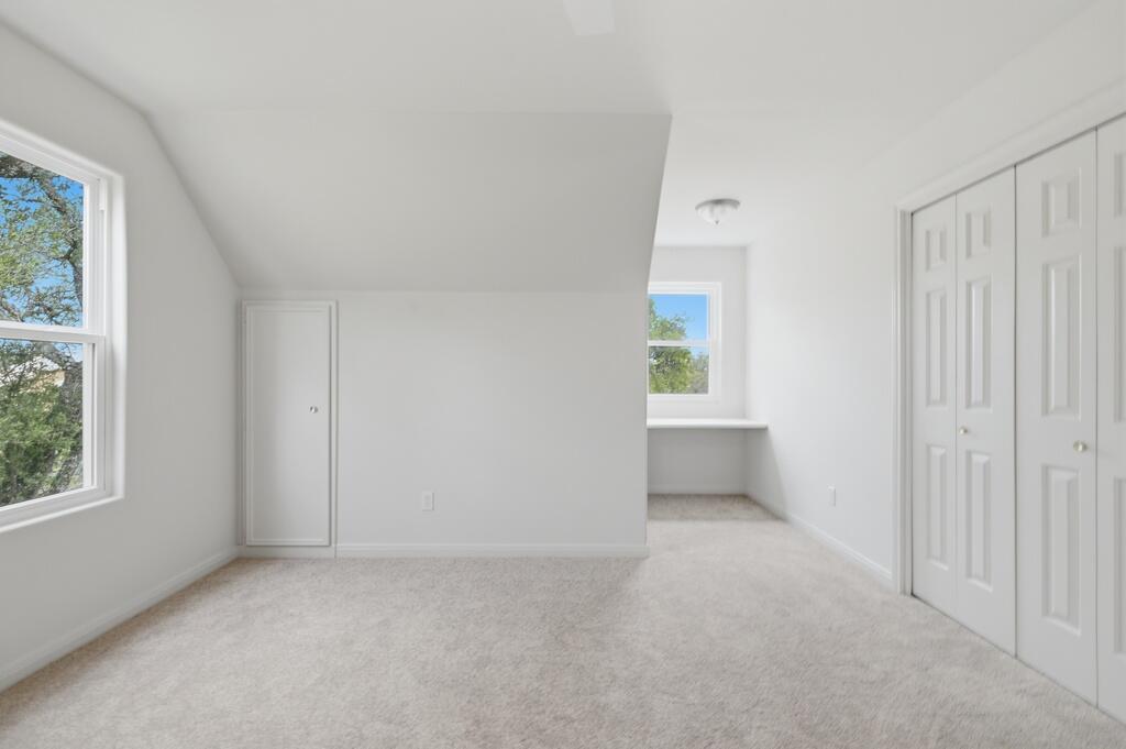 25429 Cove Drive Spicewood TX 78669