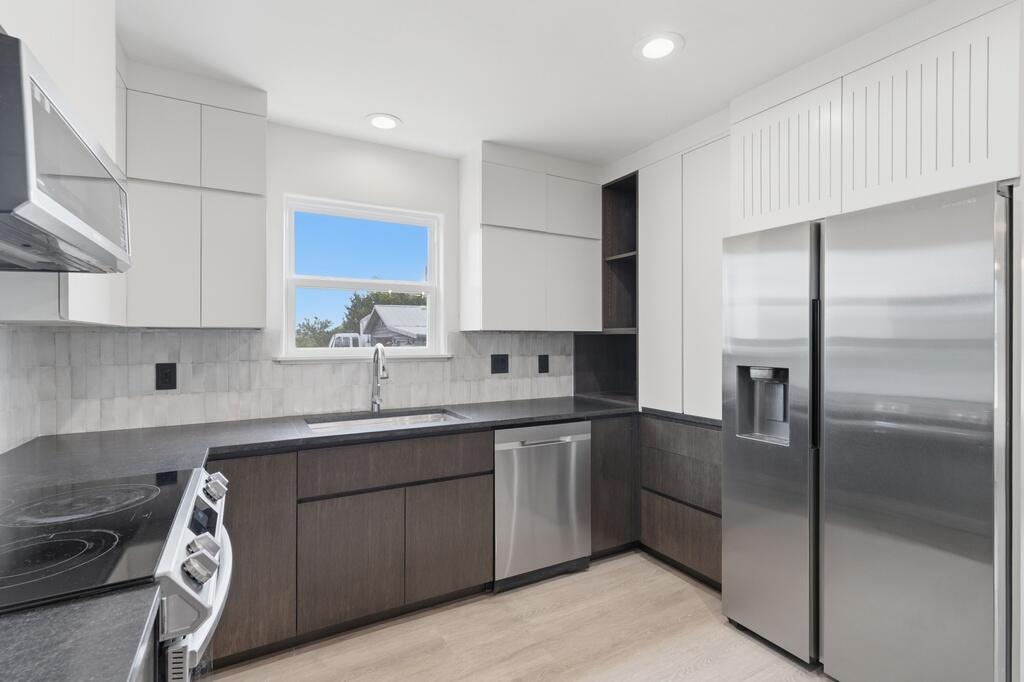 25429 Cove Drive Spicewood TX 78669