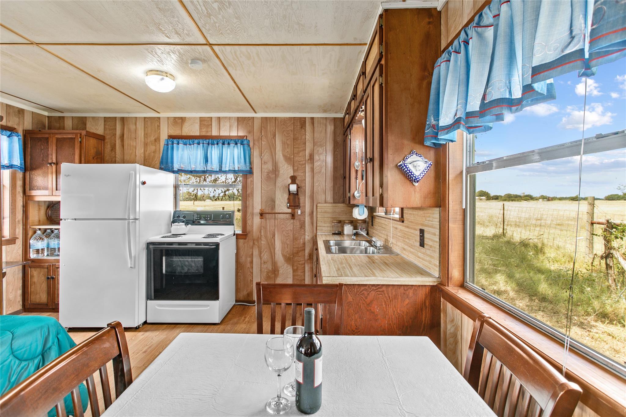 1408 State Park Road Lockhart TX 78644