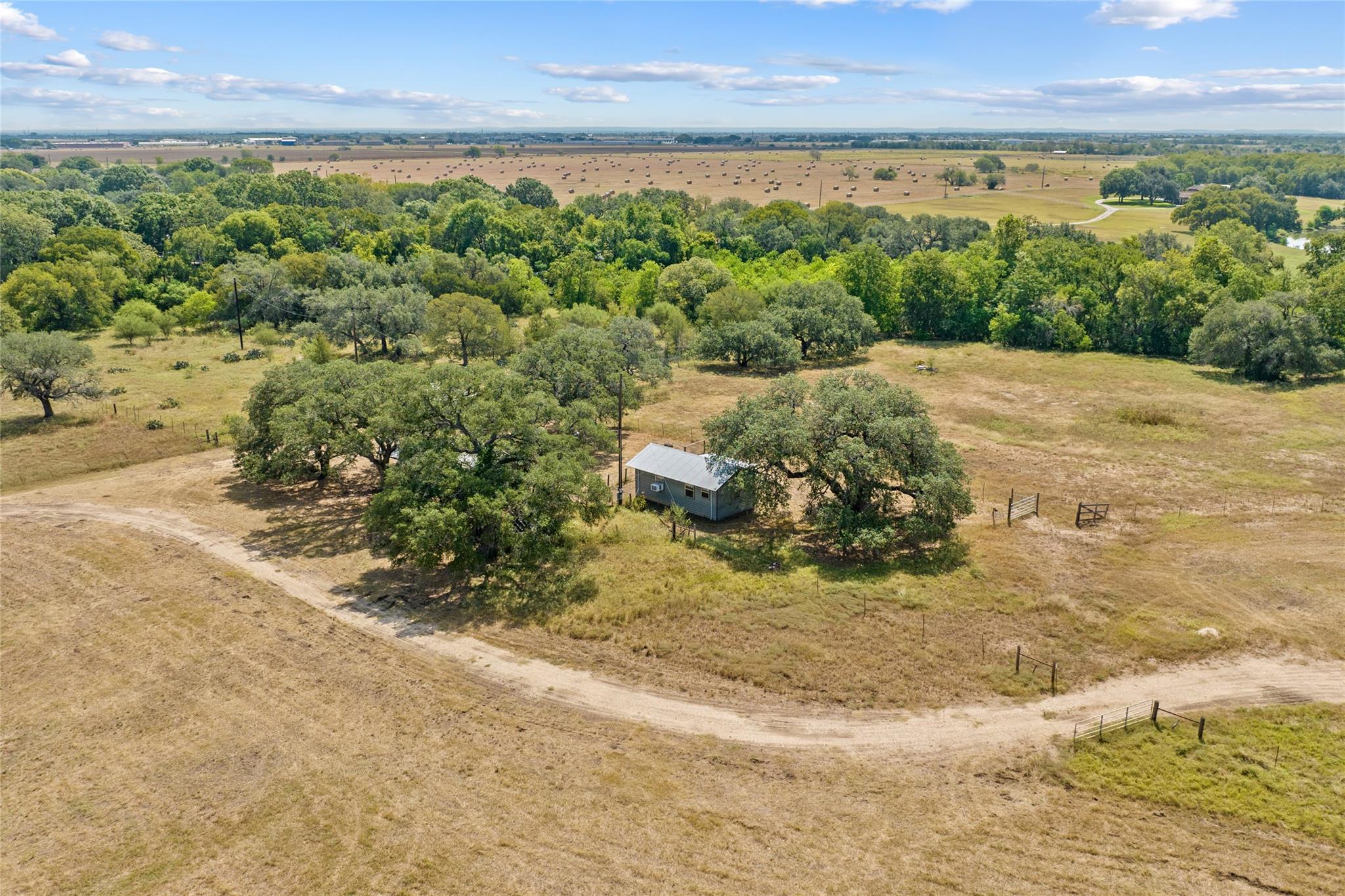 1408 State Park Road Lockhart TX 78644