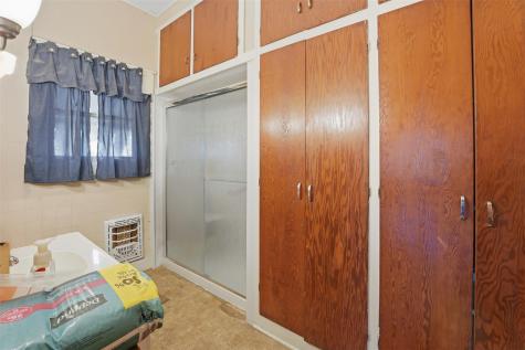 211 E 4th Street Nixon TX 78140