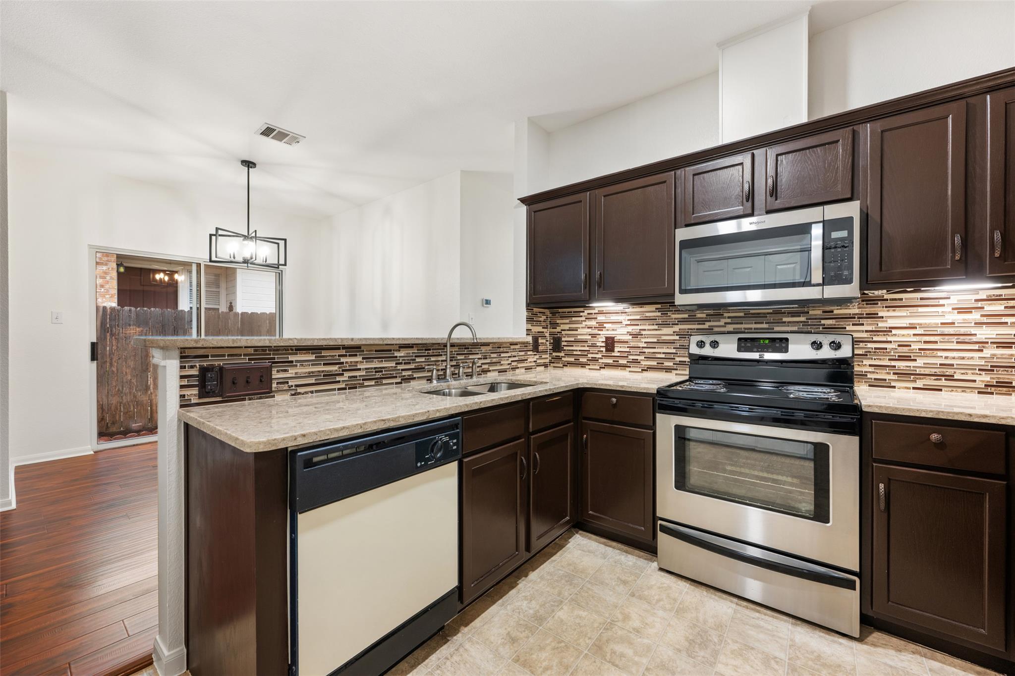2429A Curry Loop Round Rock TX 78664