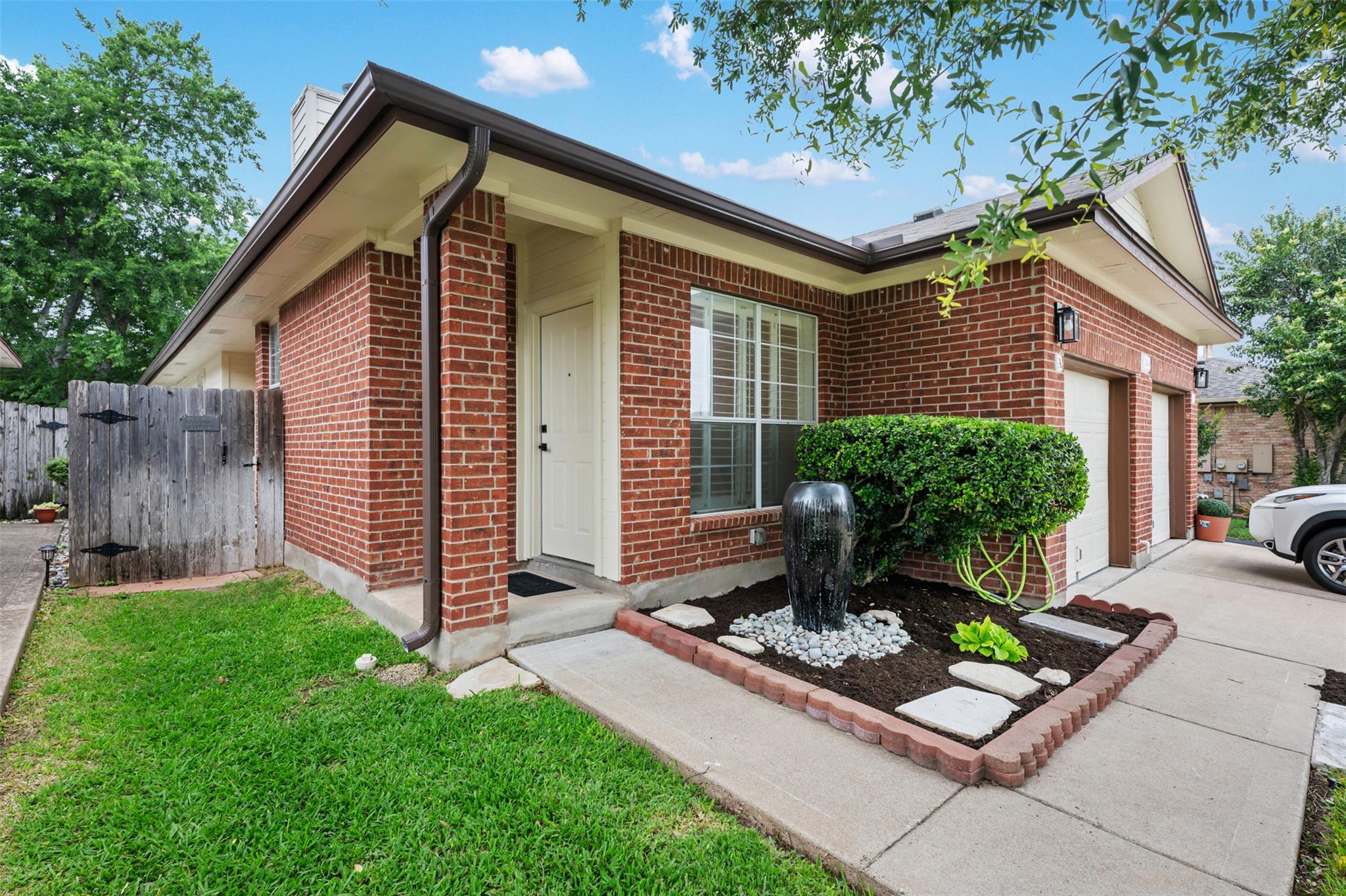 2429A Curry Loop Round Rock TX 78664