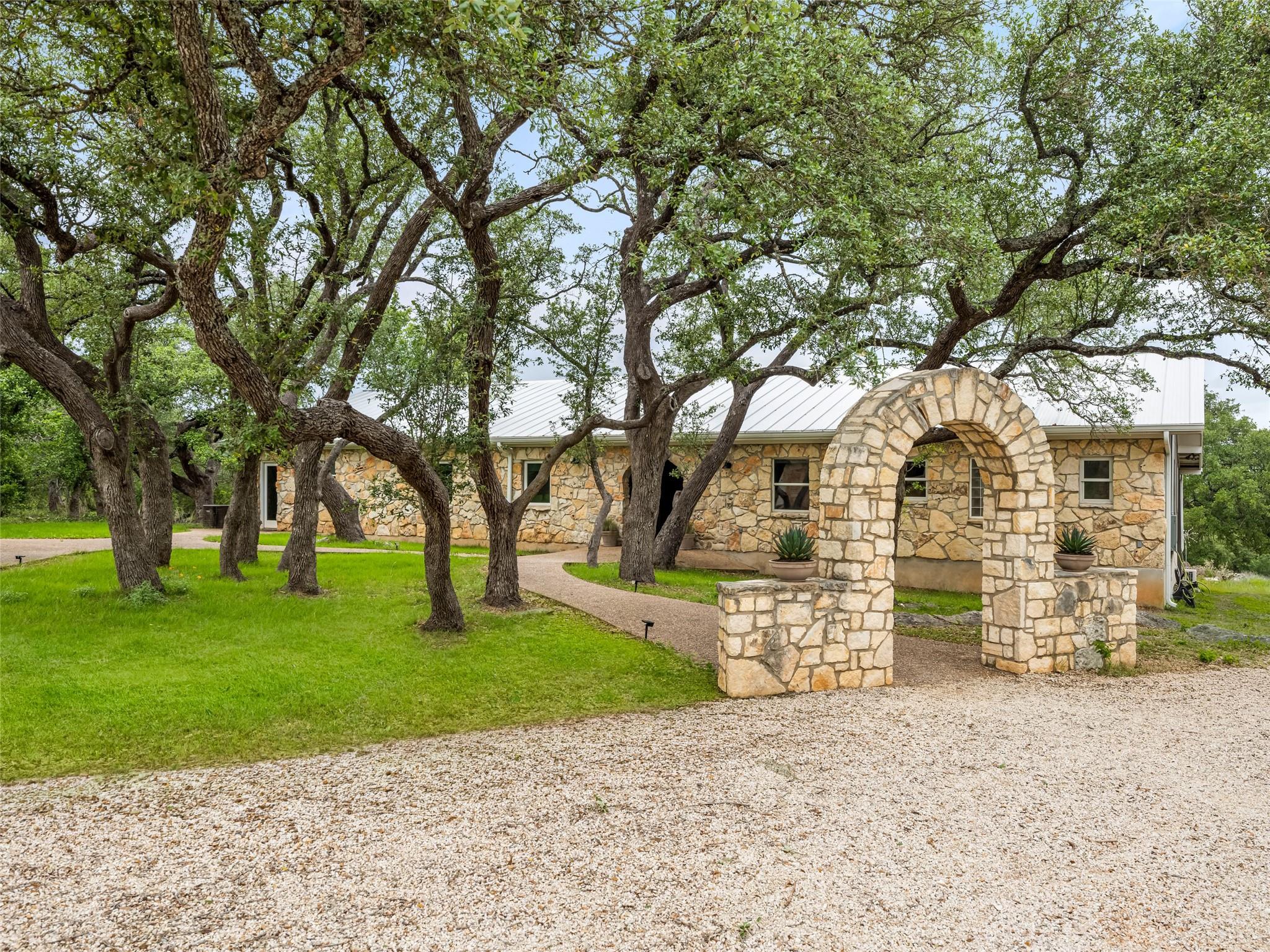 141 Lookout Drive Wimberley TX 78676