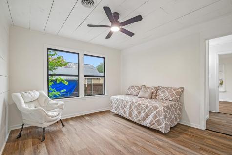 605 Bishop Street Smithville TX 78957
