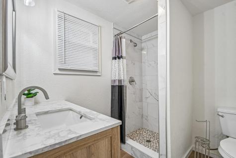 605 Bishop Street Smithville TX 78957