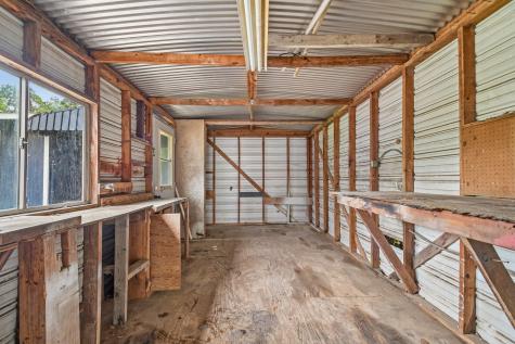 605 Bishop Street Smithville TX 78957