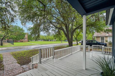 605 Bishop Street Smithville TX 78957