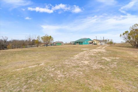 50 Dusty Dam Road Coupland TX 78615
