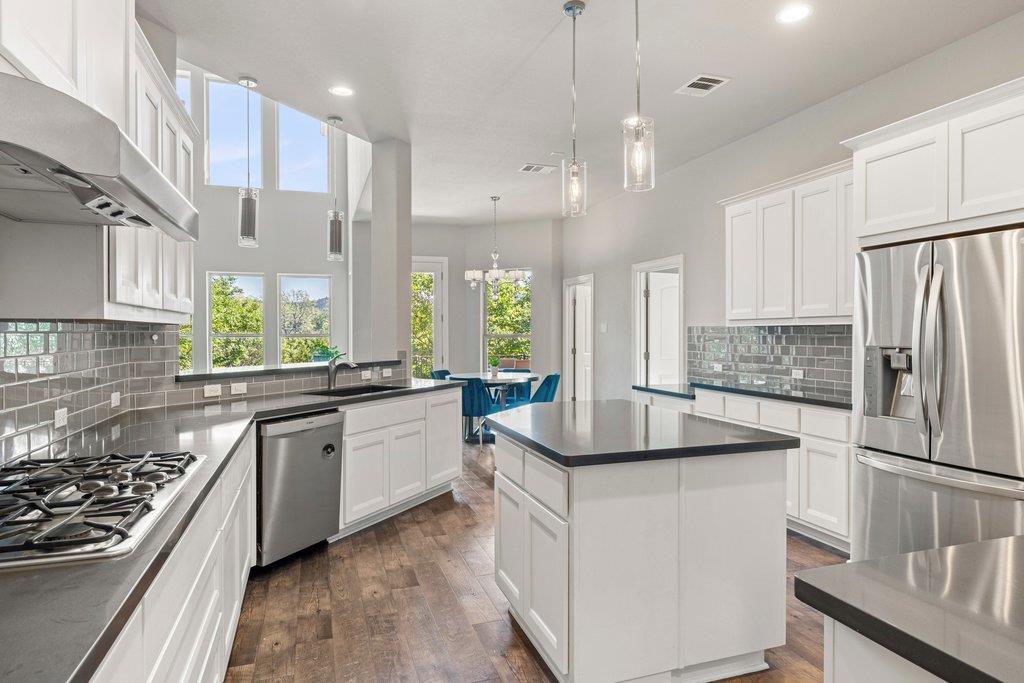 5313 Lipan Apache Bend Austin TX 78738