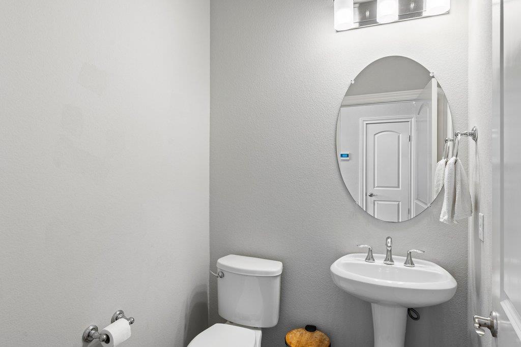 5313 Lipan Apache Bend Austin TX 78738