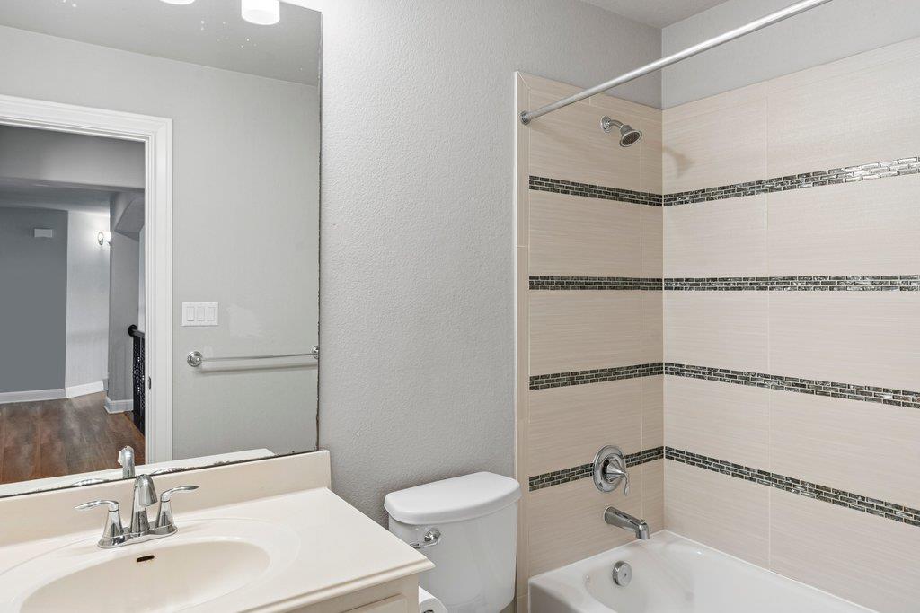 5313 Lipan Apache Bend Austin TX 78738
