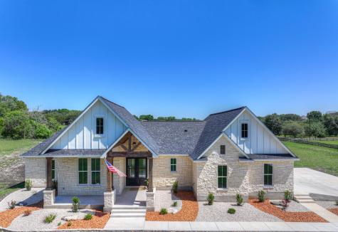 110 Lake Village Road Seguin TX 78155