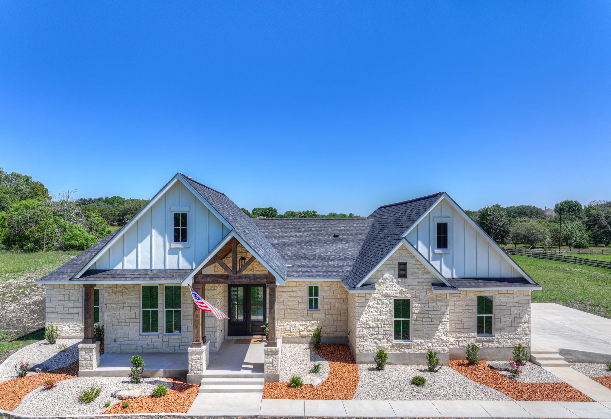 110 Lake Village Road Seguin TX 78155