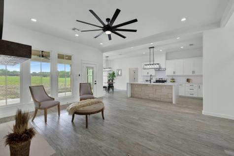 110 Lake Village Road Seguin TX 78155
