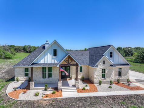 110 Lake Village Road Seguin TX 78155