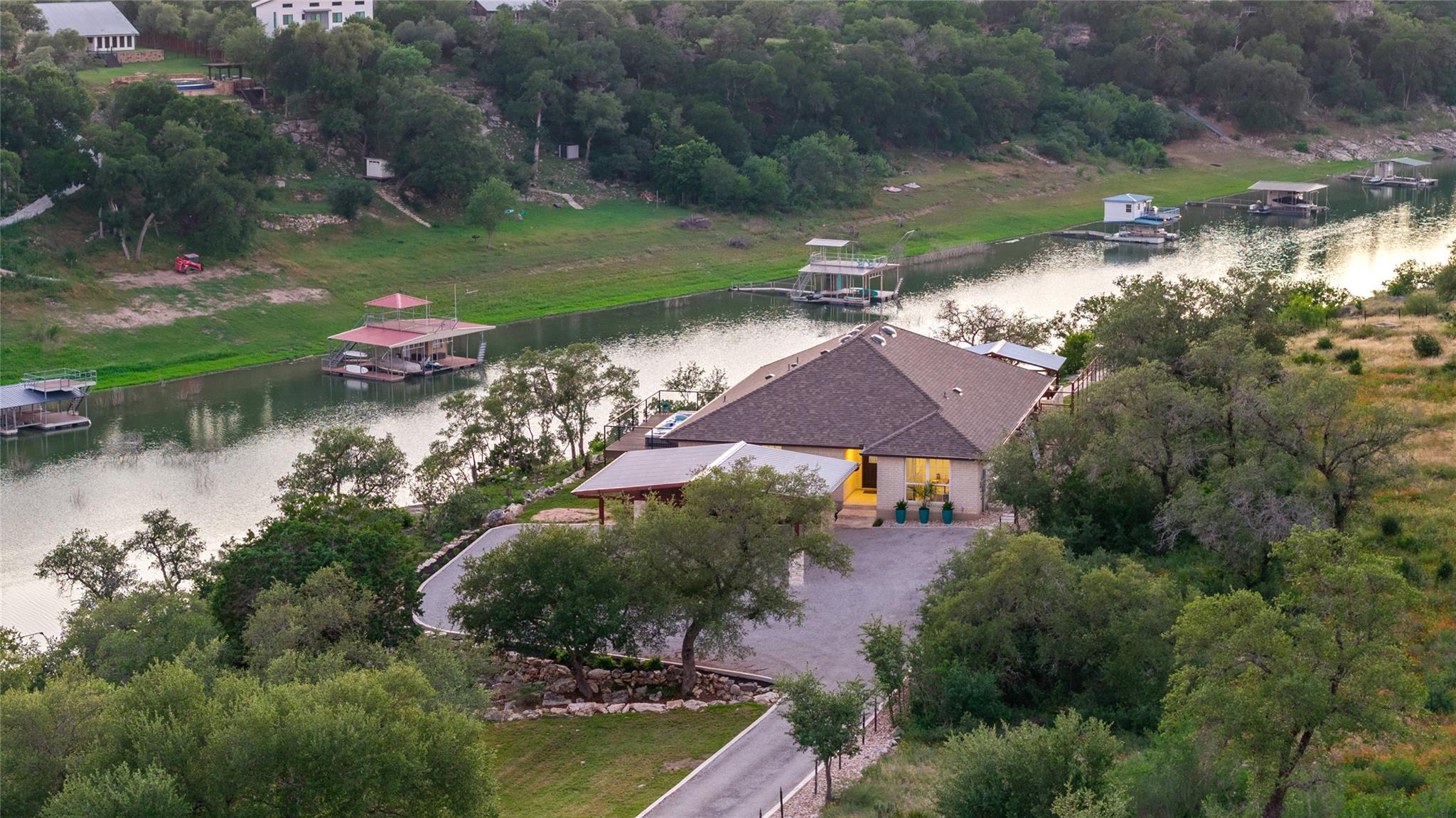 1104 Cliffview Drive Spicewood TX 78669