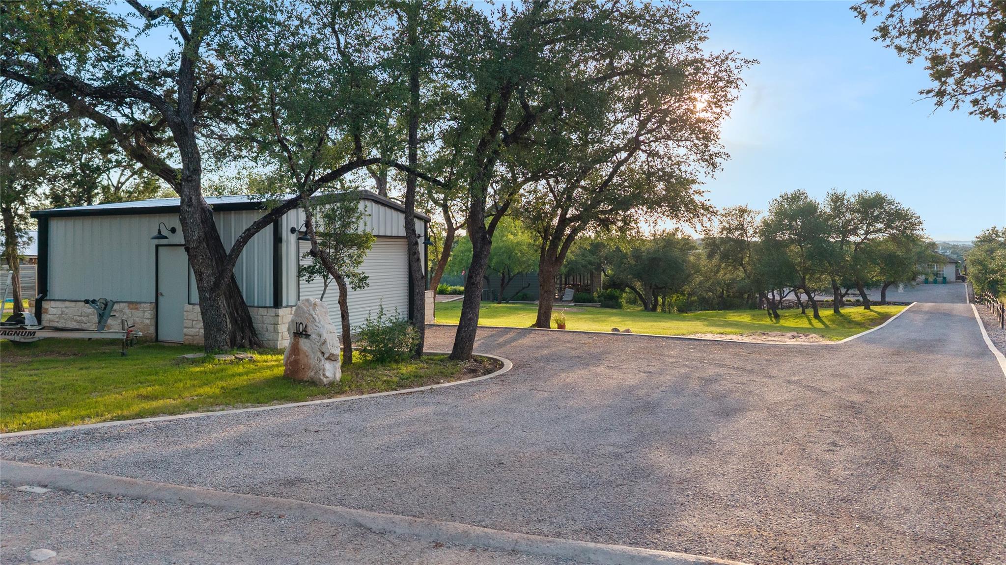 1104 Cliffview Drive Spicewood TX 78669