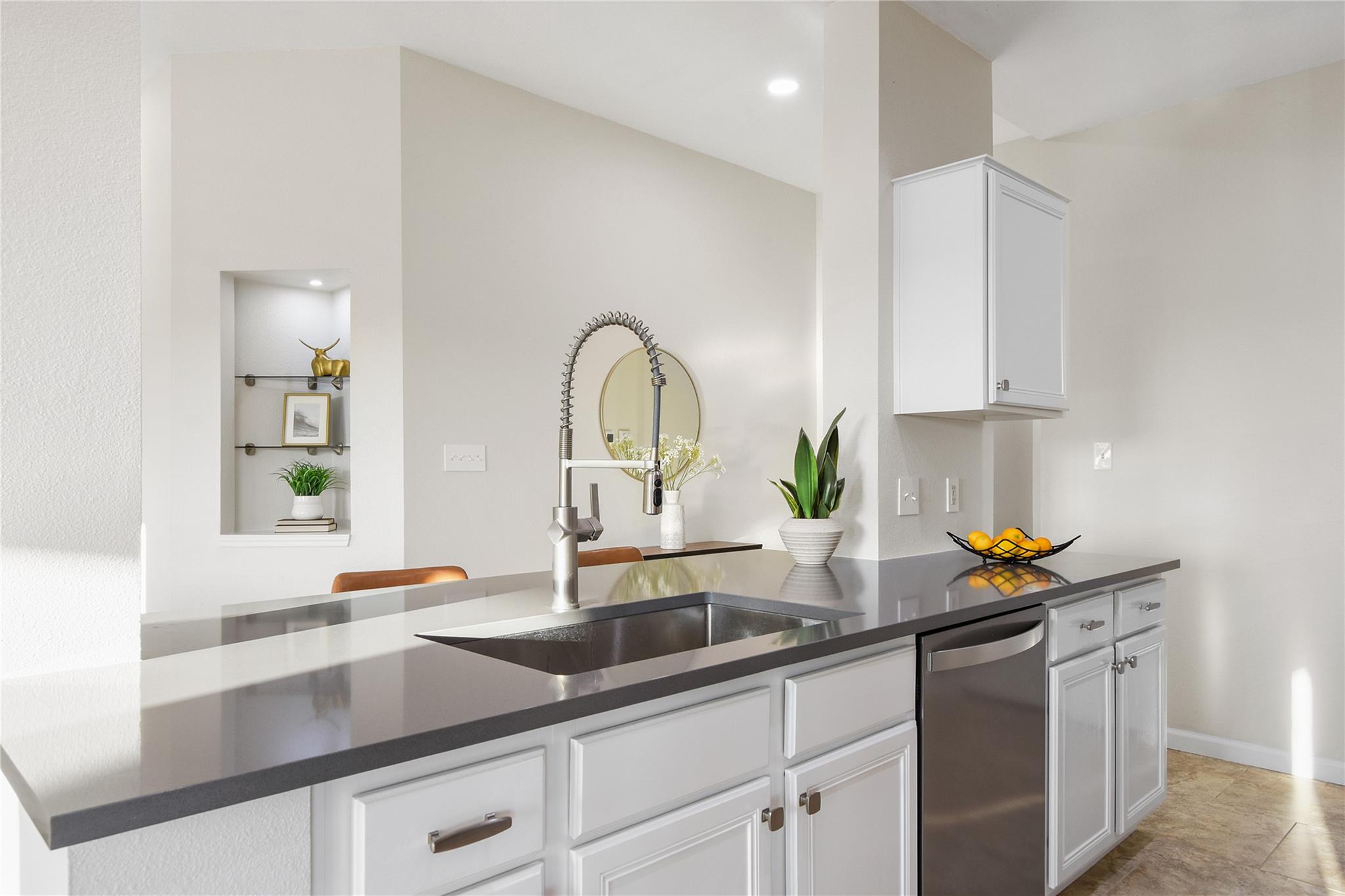 1104 Cliffview Drive Spicewood TX 78669