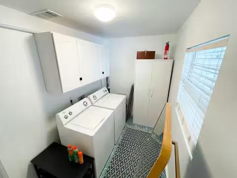 2402 Santa Rita Street Austin TX 78702
