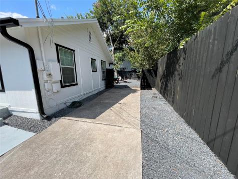 2402 Santa Rita Street Austin TX 78702
