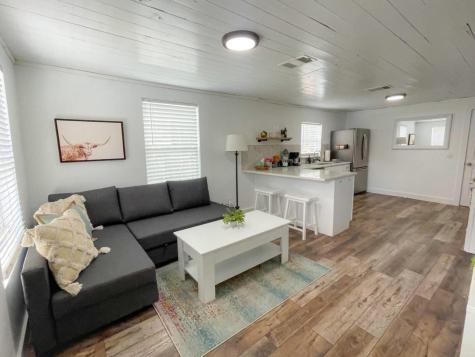 2402 Santa Rita Street Austin TX 78702