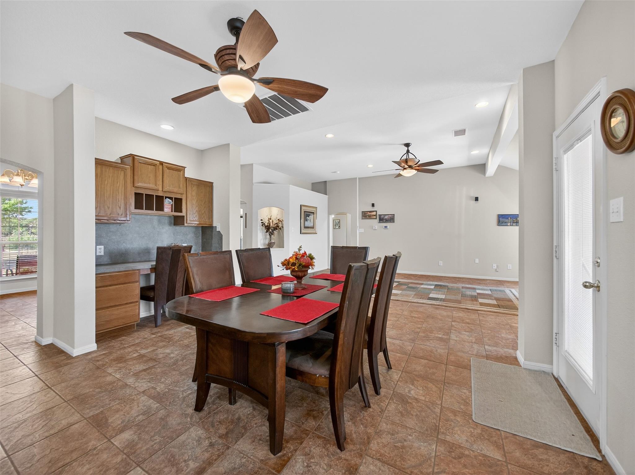 1281 Private Road 7037 Lexington TX 78947