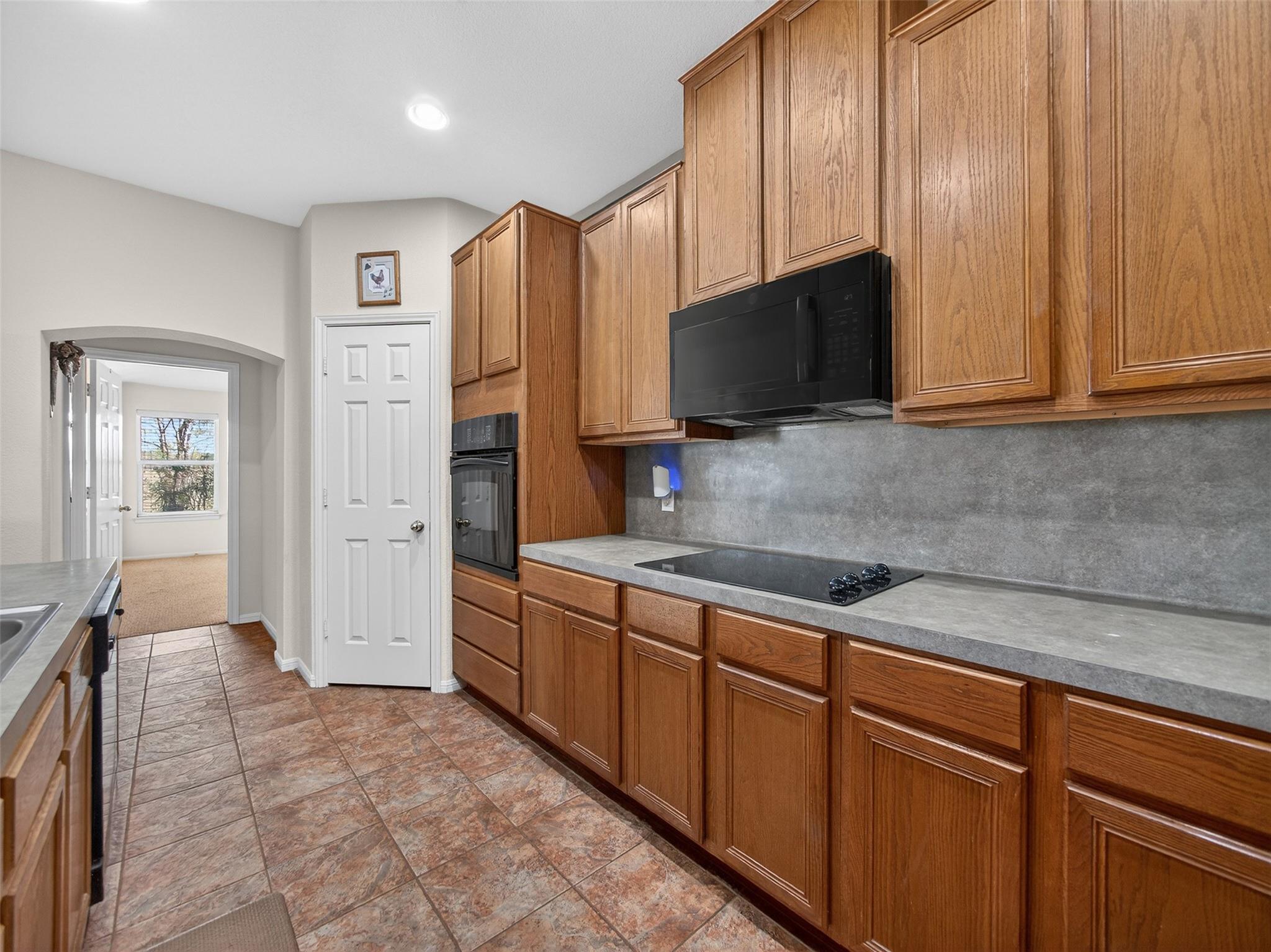 1281 Private Road 7037 Lexington TX 78947