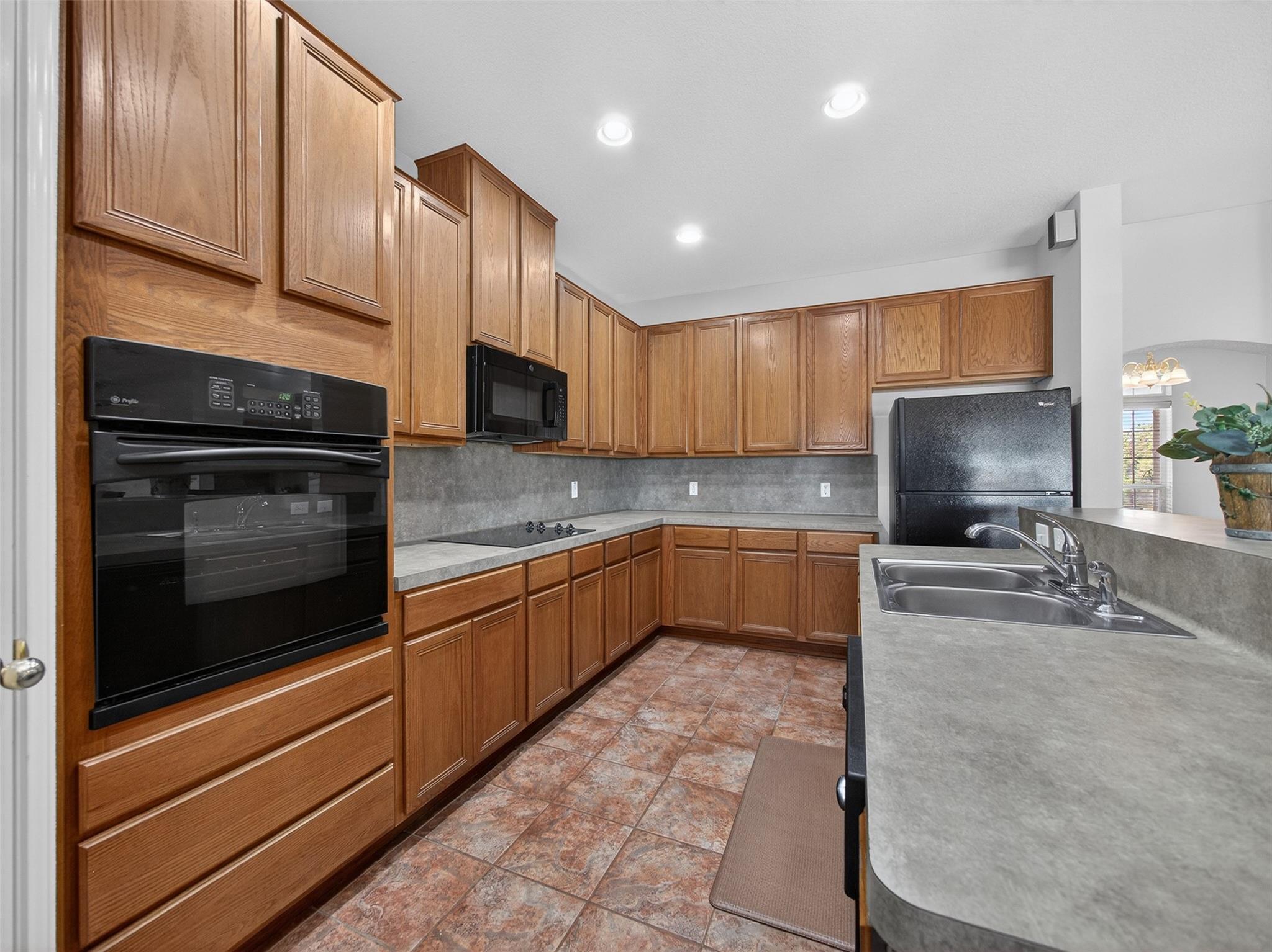 1281 Private Road 7037 Lexington TX 78947