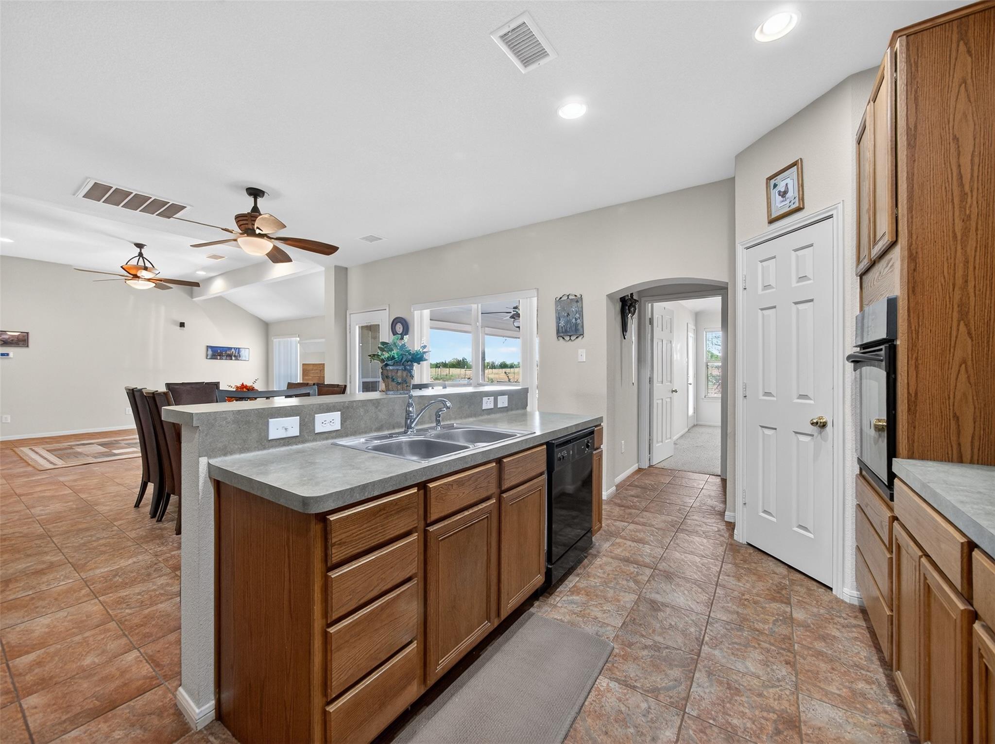 1281 Private Road 7037 Lexington TX 78947