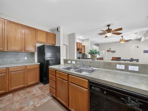 1281 Private Road 7037 Lexington TX 78947