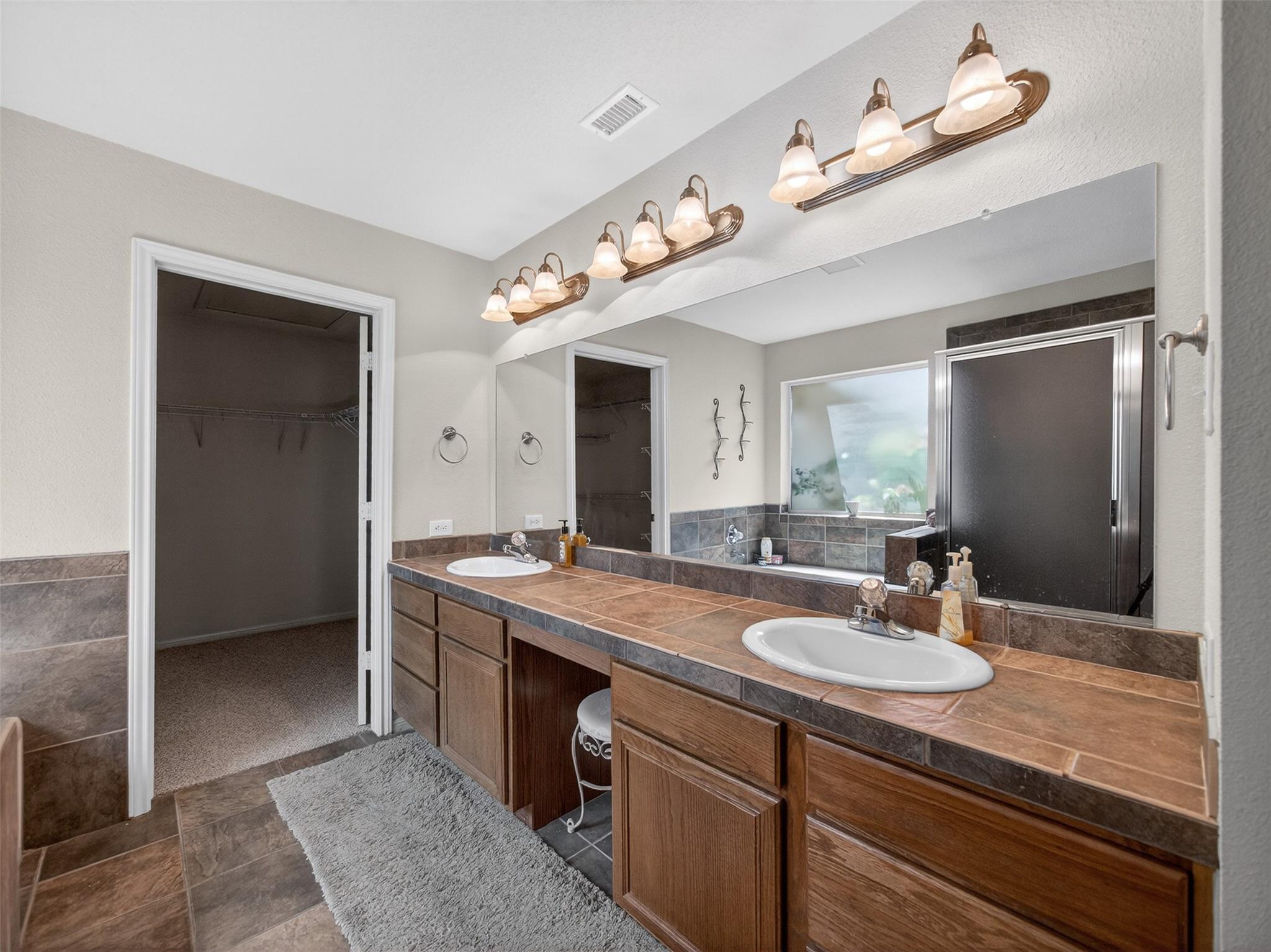1281 Private Road 7037 Lexington TX 78947
