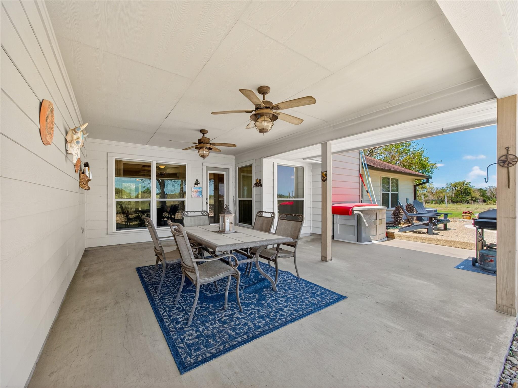1281 Private Road 7037 Lexington TX 78947