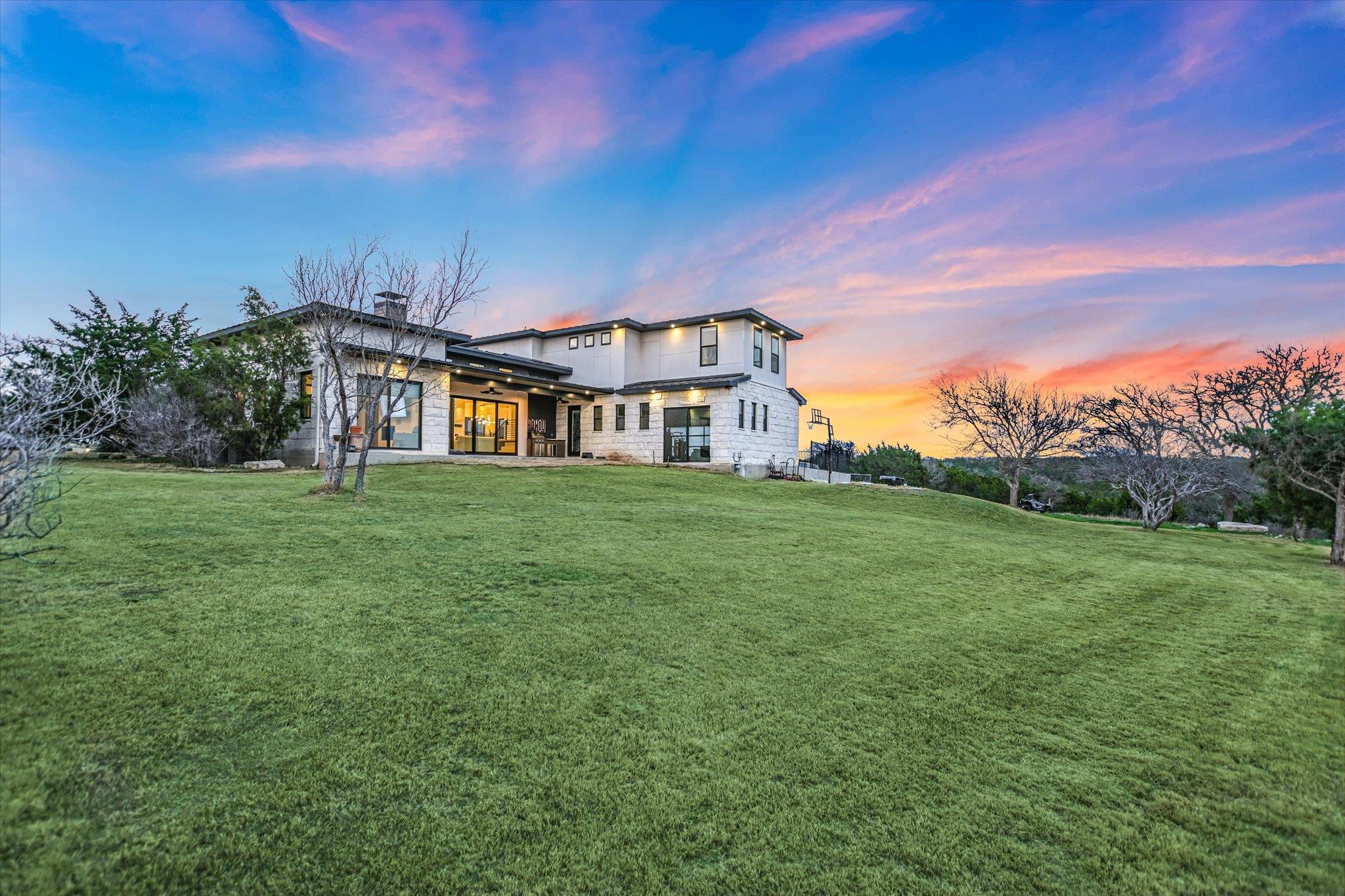 100 Big Sky Burnet TX 78611