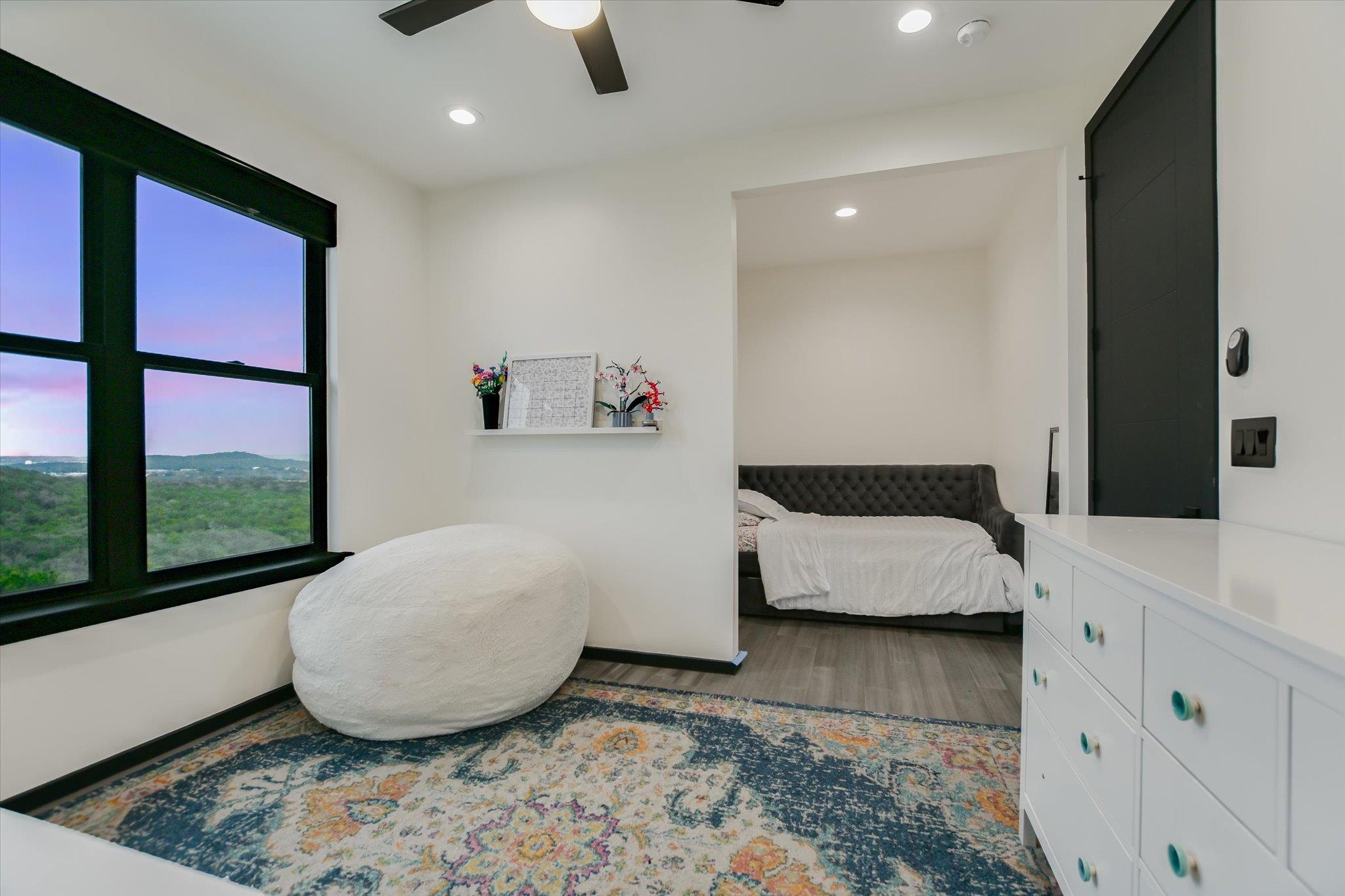 100 Big Sky Burnet TX 78611
