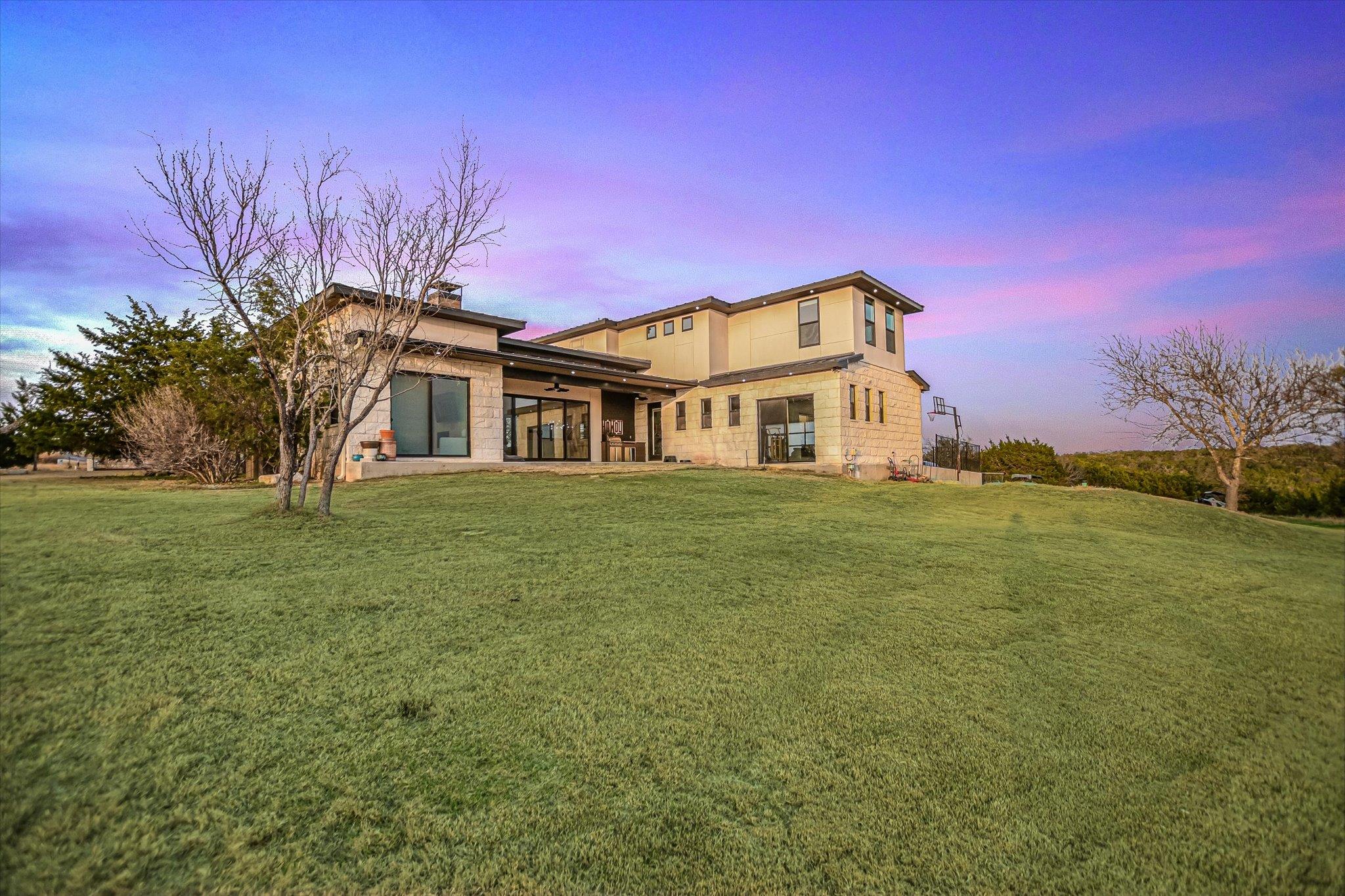 100 Big Sky Burnet TX 78611