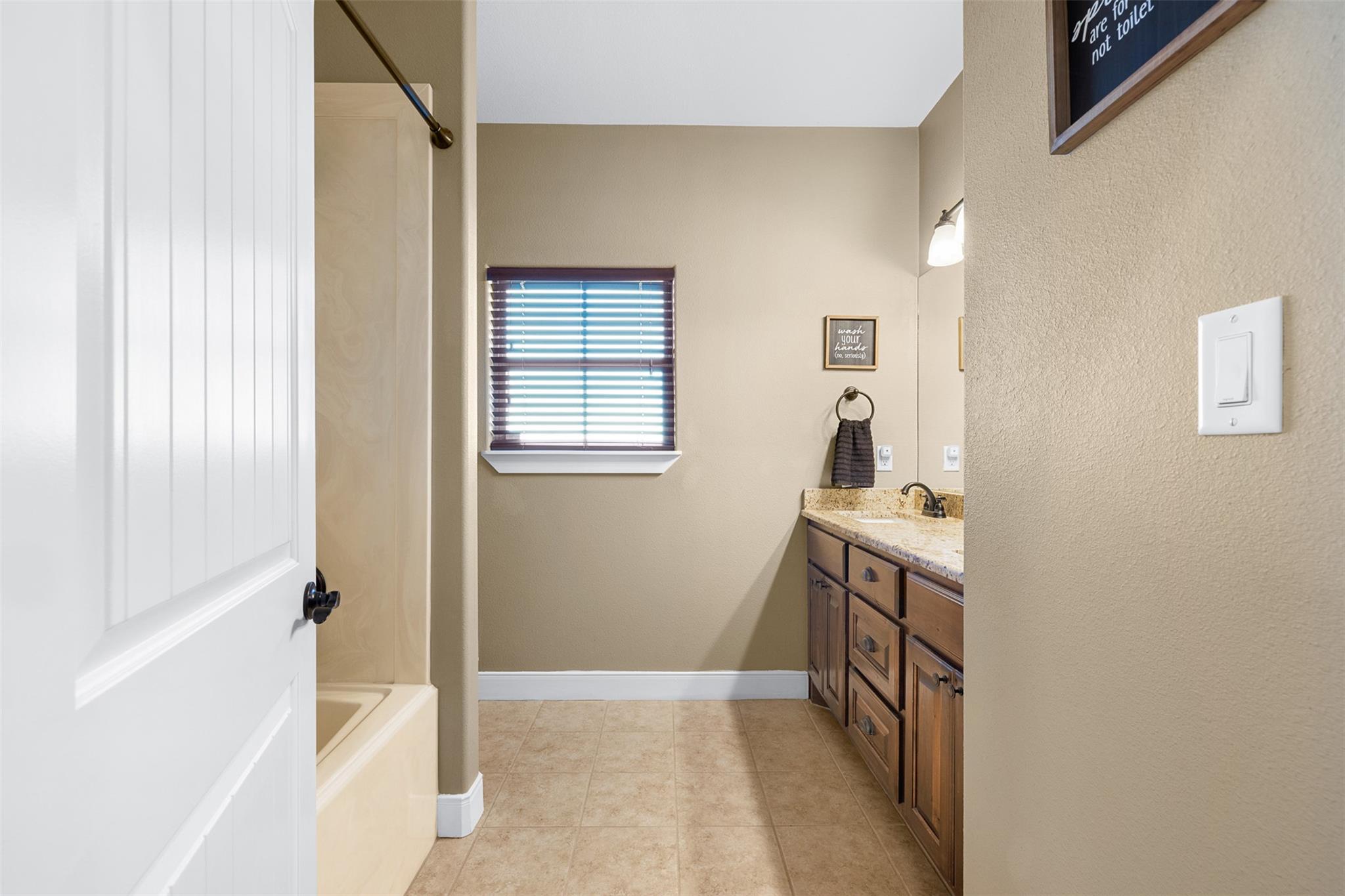 2232 Fm 975 Caldwell TX 77836