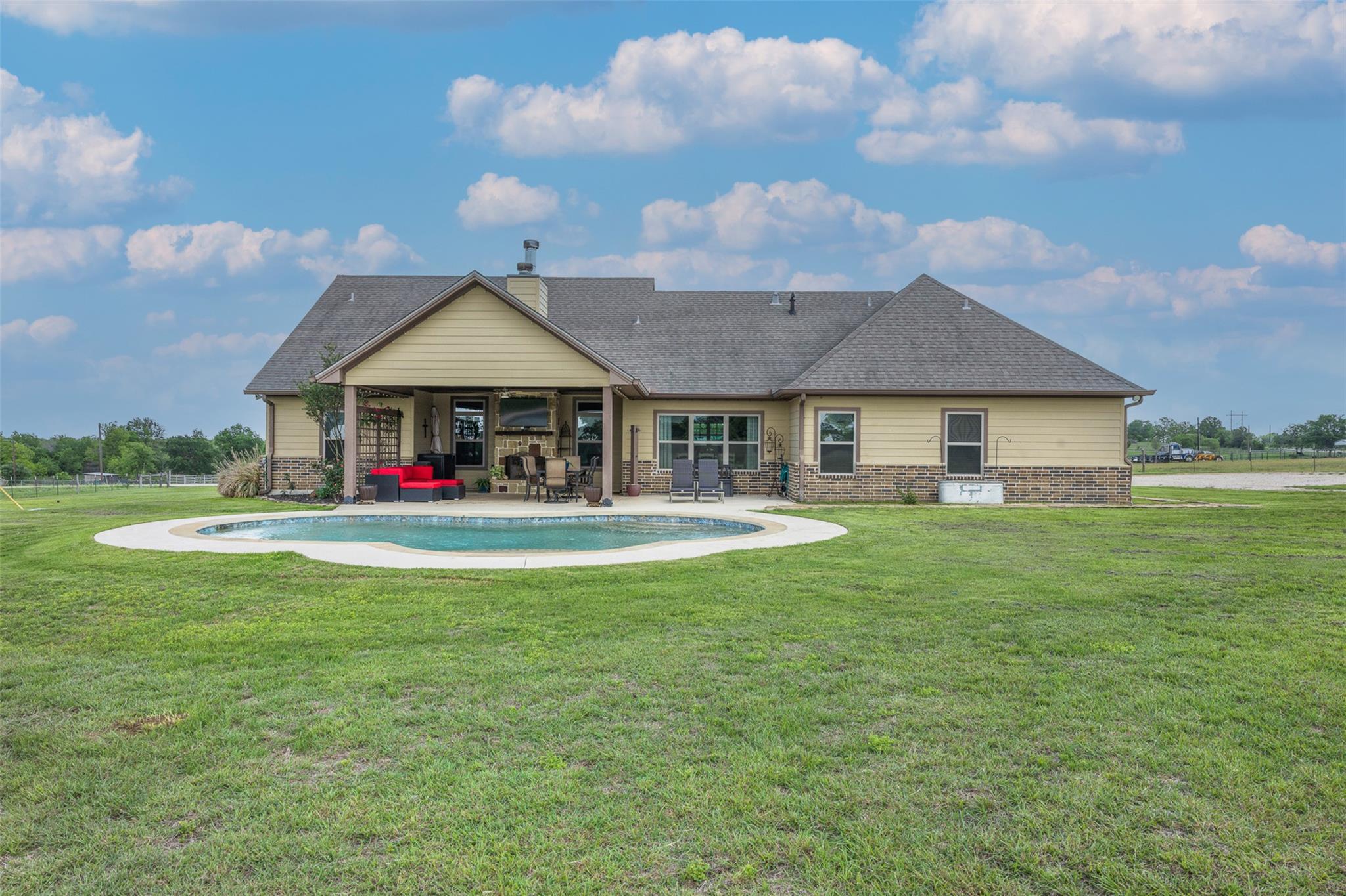 2232 Fm 975 Caldwell TX 77836