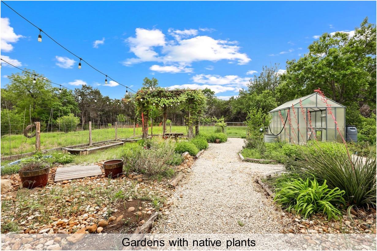 408 Stonegate Lane Dripping Springs TX 78620