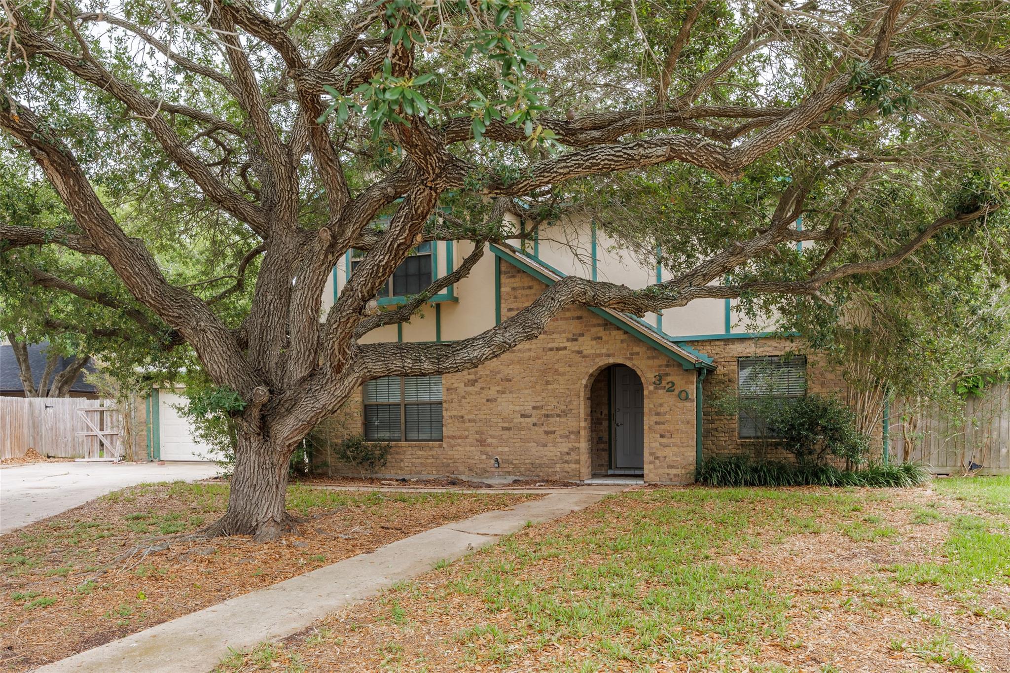 320 Long Pointe Drive Portland TX 78374