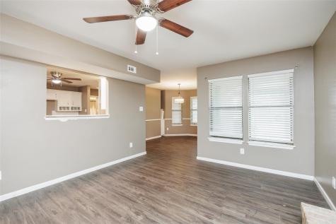 320 Long Pointe Drive Portland TX 78374
