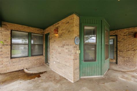320 Long Pointe Drive Portland TX 78374