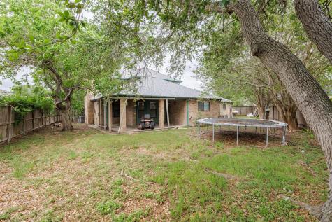 320 Long Pointe Drive Portland TX 78374
