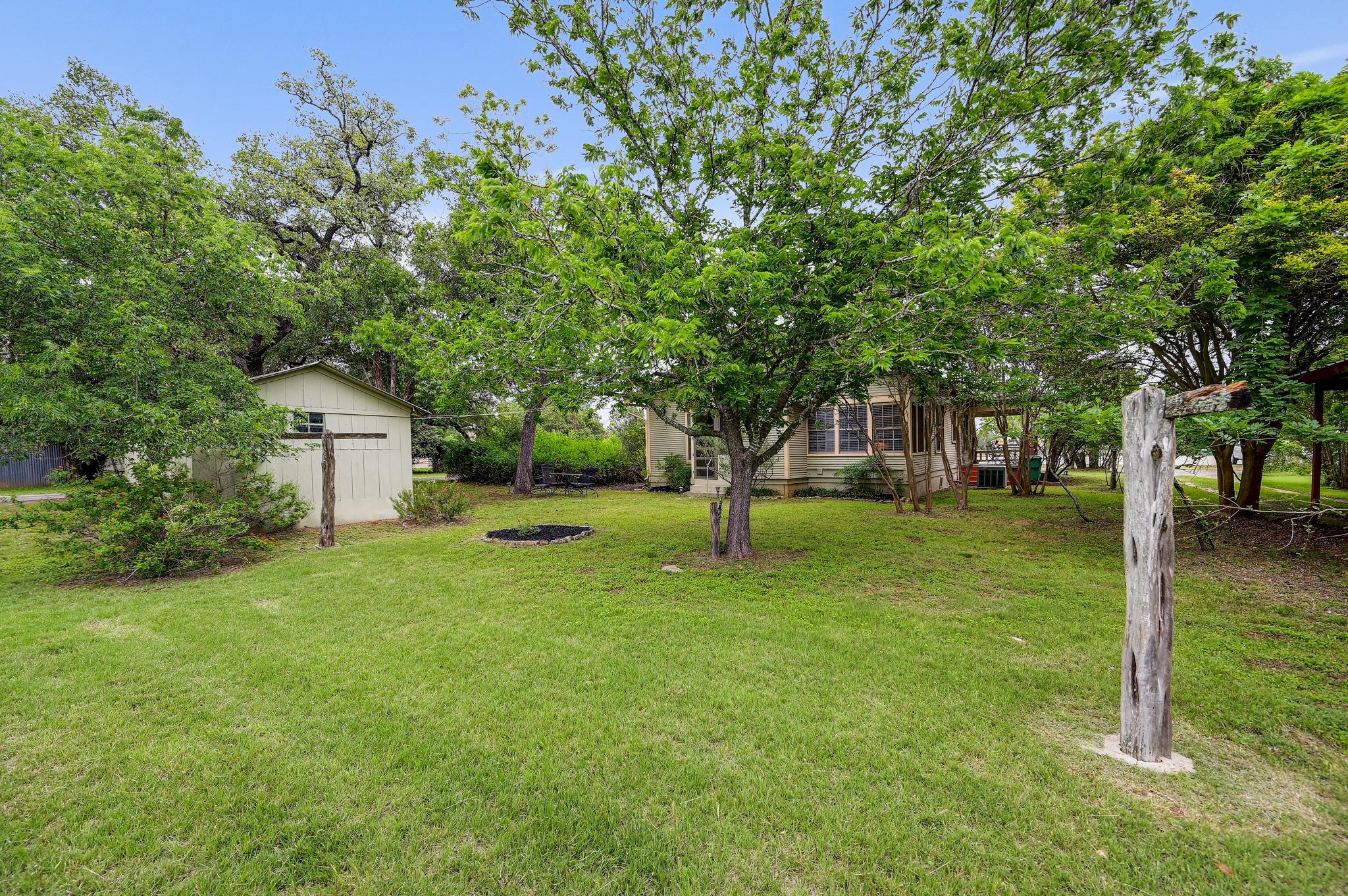 719 Elm Street Blanco TX 78606