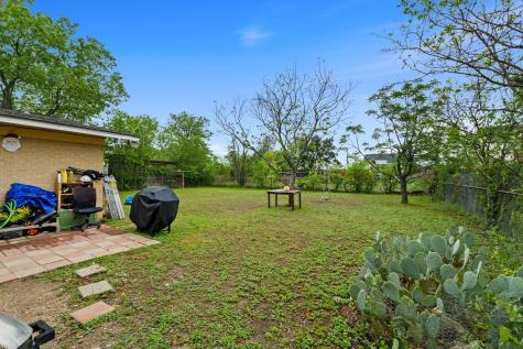 203 E Lola Drive Austin TX 78753