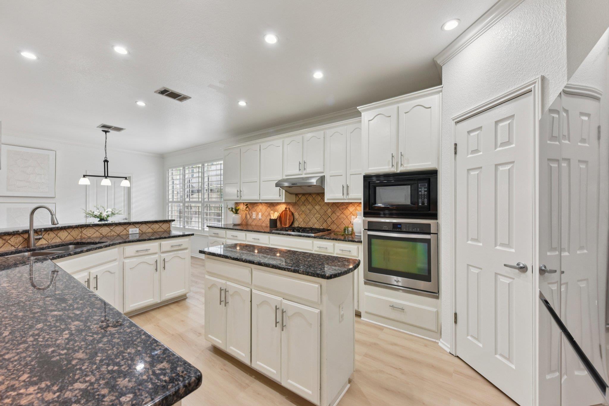 3707 Runnels Court Austin TX 78732