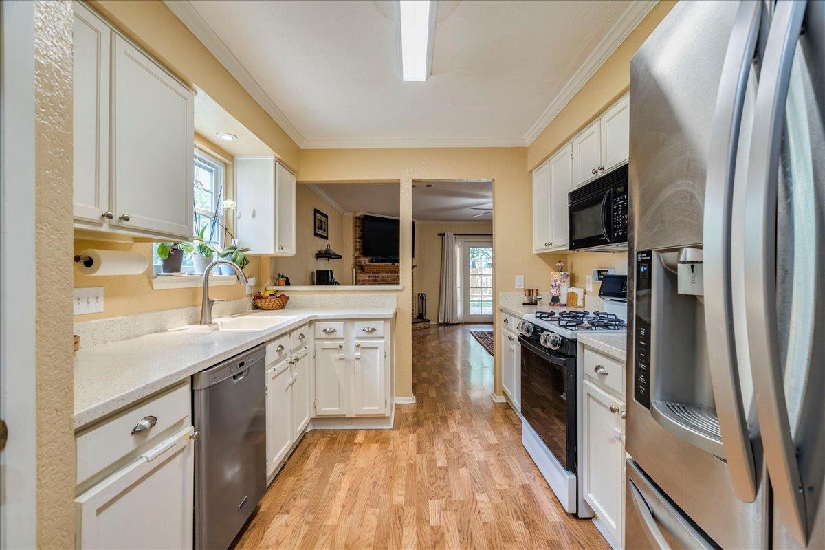 9716 Moorberry Street Austin TX 78729