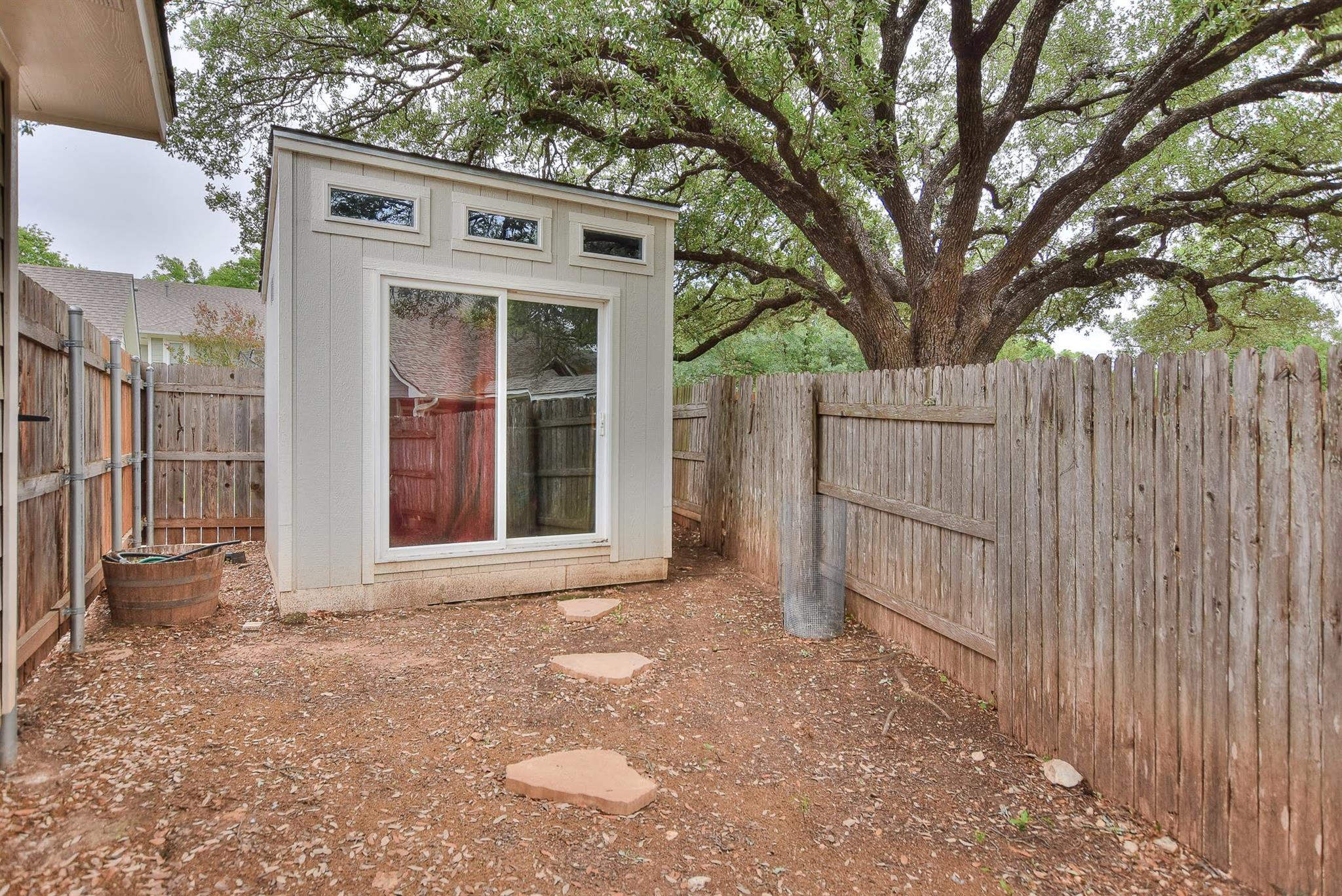 111 Green Grove Georgetown TX 78633