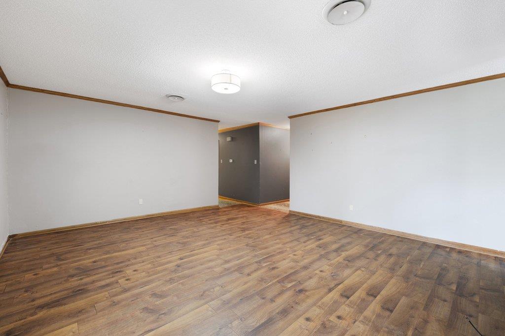 2204 Smith Avenue Taylor TX 76574