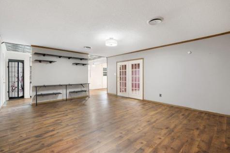 2204 Smith Avenue Taylor TX 76574